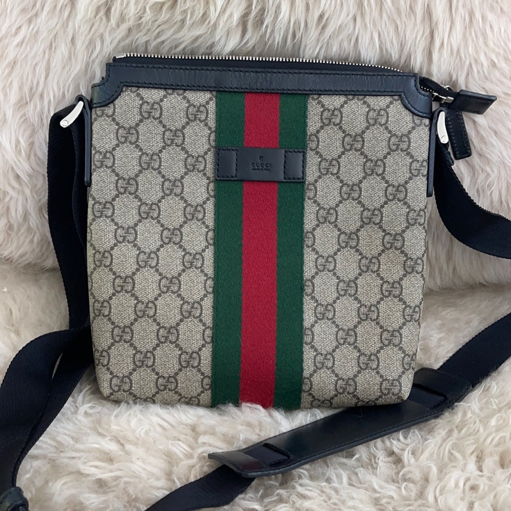 Gucci unisex messenger crossbody bag